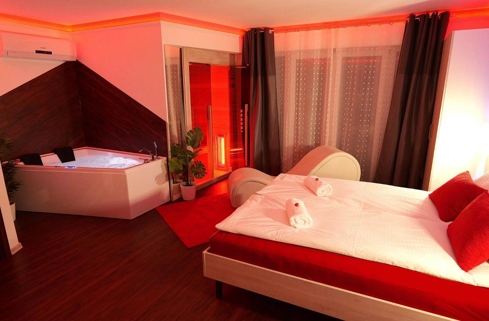 Vi-Li Panzio Bed & Breakfast Maklar Exterior photo