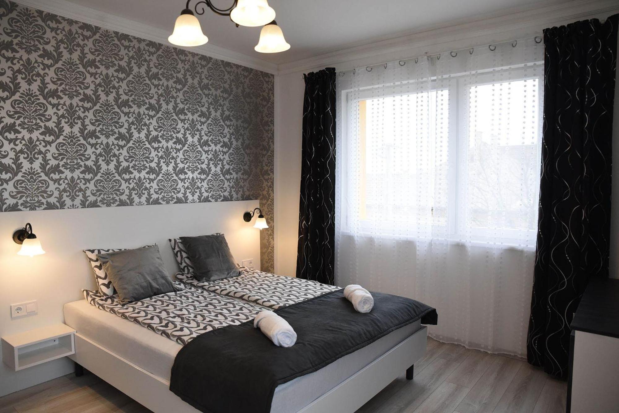 Vi-Li Panzio Bed & Breakfast Maklar Exterior photo